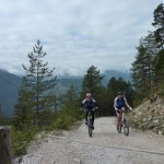 Martin und Thompson am steilen Anstieg